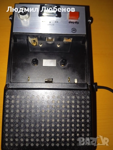 Малко немско касетофонче , снимка 5 - Радиокасетофони, транзистори - 54236290