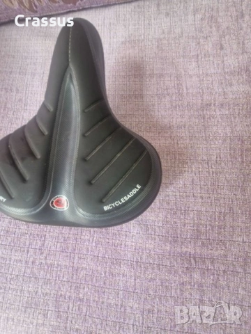 Продава се нова седалка за велосипед