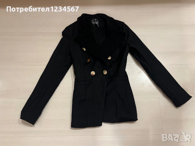 Дамски черен блейзър Alessa XS