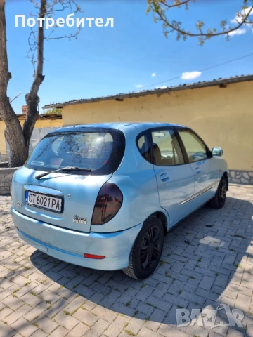 Daihatsu Sirion, снимка 8 - Автомобили и джипове - 54244160