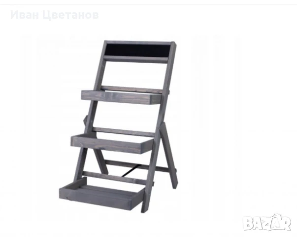 Елегантна и практична поставка за цветя, с три нива