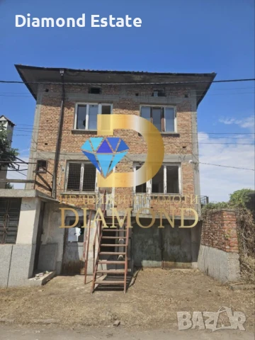 Триетажна къща в Димитровград кв. Черноконево