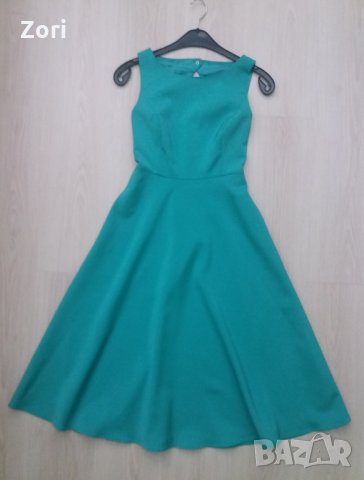Зелена рокля - средна дължина, снимка 1 - Рокли - 29572709