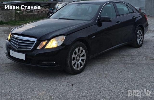 предна броня Mercedes W212 11год., снимка 2 - Части - 52222559