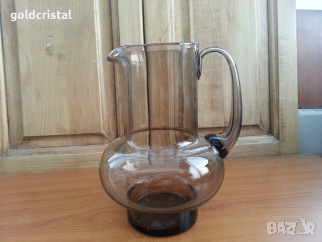 Стъклена кана 