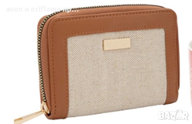 Комплект от AVON - Парфюм Far Away Beyond+Портфейл, снимка 2 - Дамски парфюми - 52680088