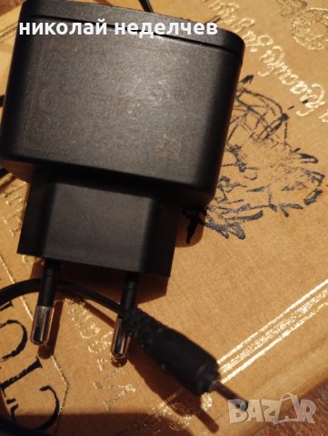 Зарядно за мобилен телефон Нокиа , снимка 2 - Оригинални зарядни - 42757725