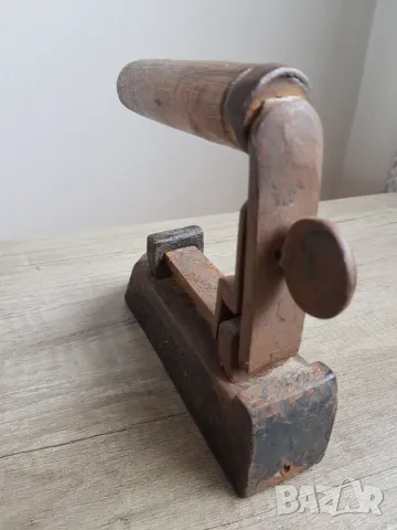 Стара рядка чугунена ютия, снимка 3 - Антикварни и старинни предмети - 49773928