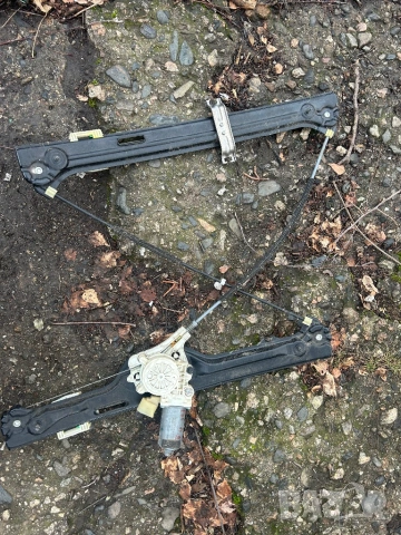 Стъклоповдигач BMW X5 E70 преден ляв 7137019 