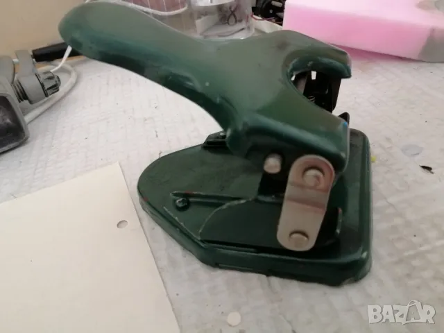 Ретро, български перфоратор за хартия, снимка 3 - Антикварни и старинни предмети - 50360926