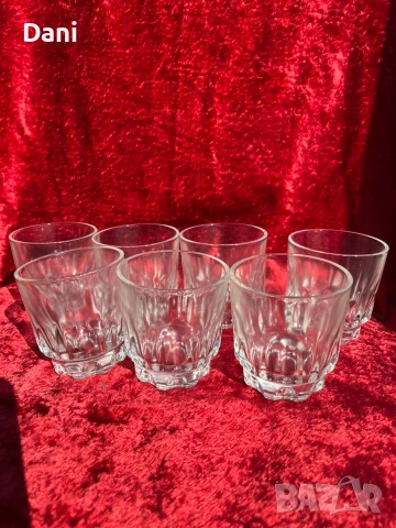 продавам чаши и чиний 