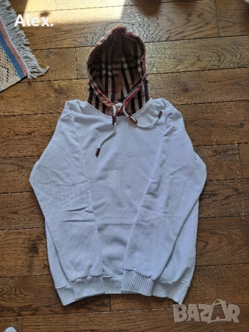 Burberry hoodie ( оригинално) 