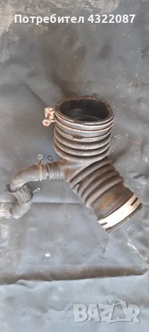 Въздуховод от Тойота рав 4 / Toyota RAV 4 2.2 D-CAT 177 К. С!!