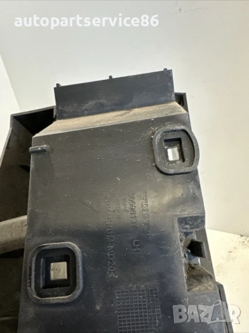 Държач/конзола за задна лява броня D5 за Volvo XC90 2.4D 185HP (2007) 30698137, снимка 2 - Части - 54124602