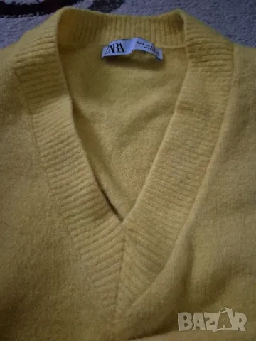 хубав жълт цвят пуловер Зара, снимка 3 - Блузи с дълъг ръкав и пуловери - 47559274