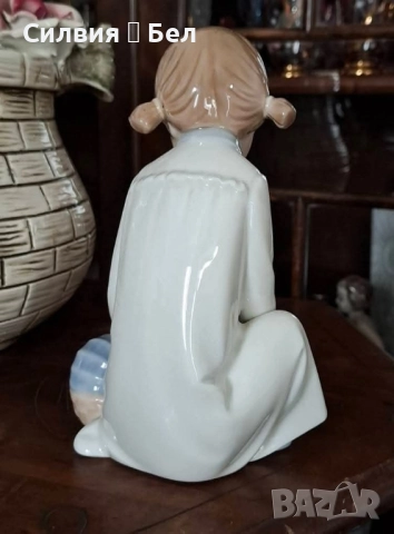 Порцеланова фигура "Момиченце с количка и кукла- бебе" – Nao by Lladro, Испания, 1977 г., снимка 5 - Колекции - 51627161