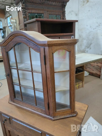 Малка стенна витрина, снимка 2 - Други - 53176052