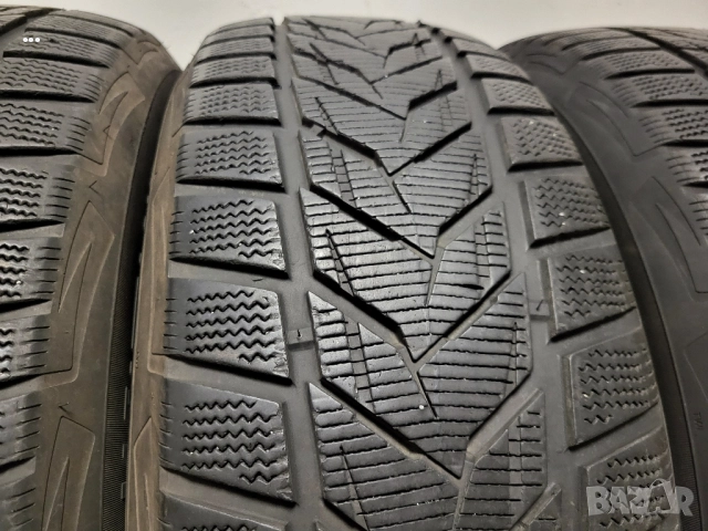 235/55/19 Vredestein / зимни гуми , снимка 4 - Гуми и джанти - 51724676