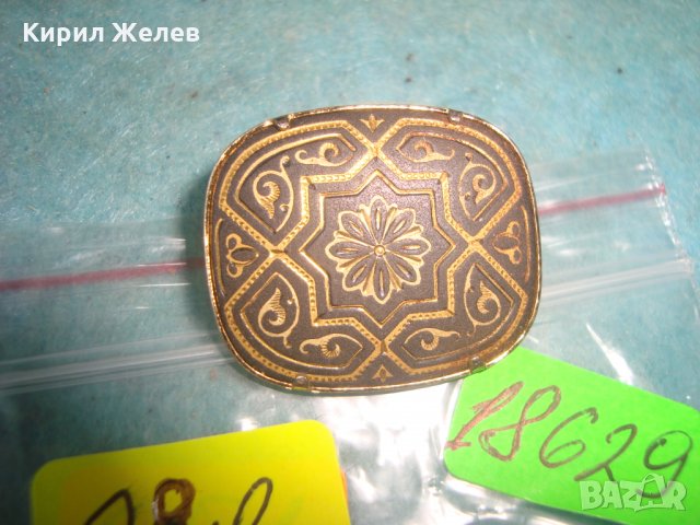 СТАРА ПОЗЛАТЕНА АРТ ДЕКО БРОШКА с РЪЧНО ГРАВИРАН ЧЕРЕН АХАТ с ФЛОРАЛНА ПОЗЛАТА 18629, снимка 4 - Антикварни и старинни предмети - 35642372
