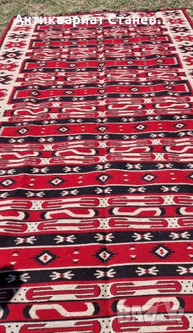 Български килим с етнографски чар, снимка 10 - Килими - 51736720