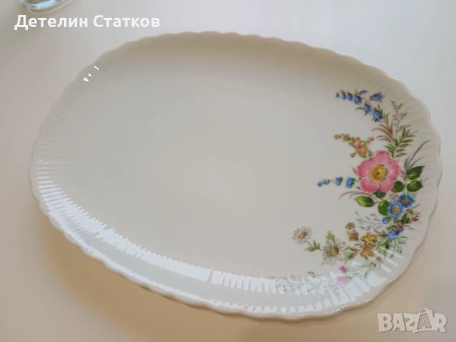 Винтидж порцеланово плато, снимка 2 - Чинии - 52512834