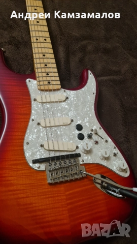 Fender Stratocaster, снимка 2 - Китари - 51696119