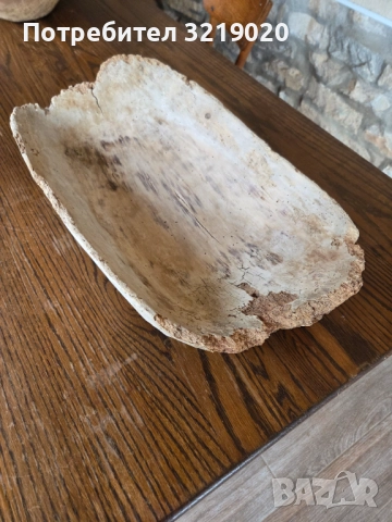 Нощви, дървено корито