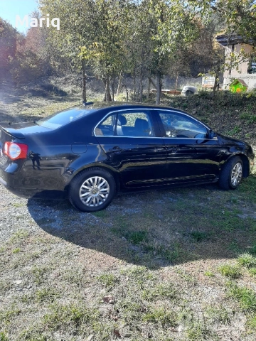 VW Jetta 2.5, снимка 4 - Автомобили и джипове - 52264781