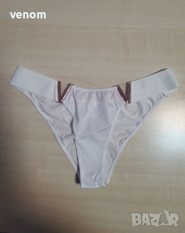 Лъскави дамски прашки тип танга с метални детайли, снимка 2 - Бельо - 53096032