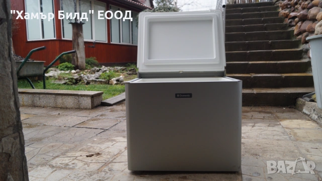 Мобилен къмпинг хладилник на ток и газ DOMETOC RC1200EGP, снимка 2 - Хладилни чанти - 54076102