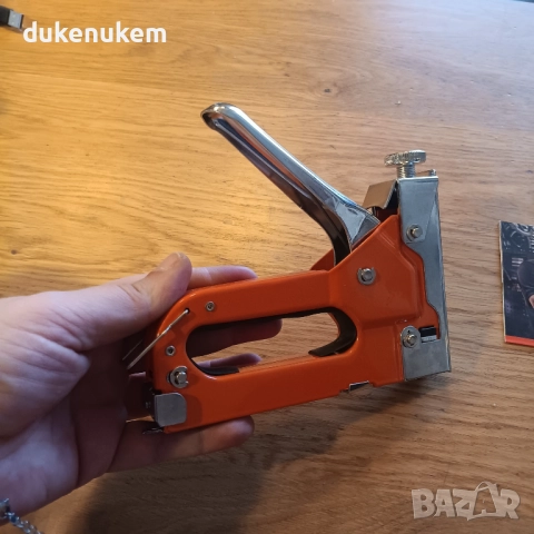 Телбод , такер 3-в-1 – за тапицерия, декорации и дърво, 2000 скоби, снимка 10 - Други инструменти - 52694967