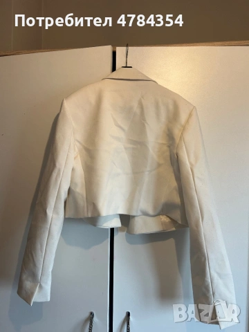 Бяло късо сако Zara S, снимка 3 - Сака - 54056982