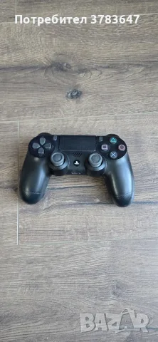 Продавам два ps4 джойстика