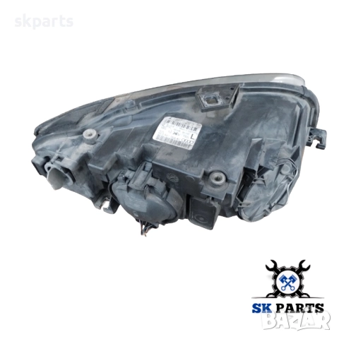 Ляв фар за Audi A4 B7 / Ауди А4 Б7, снимка 3 - Части - 52424005