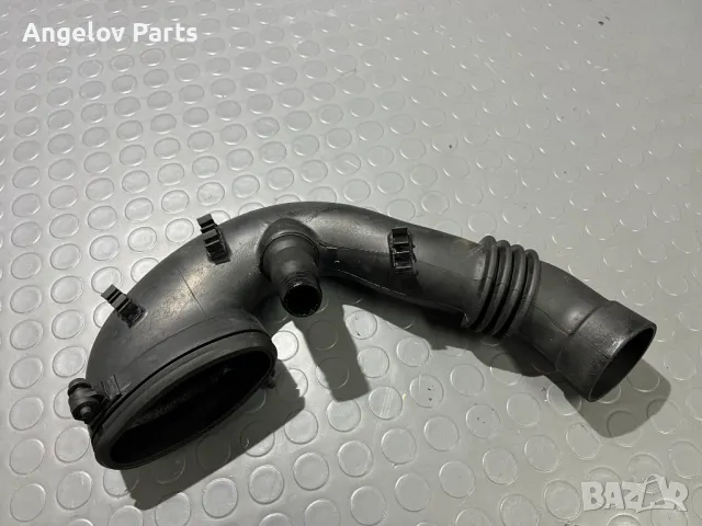 Тръбата към турбото за BMW E46 320d (150 к.с.), снимка 2 - Части - 48655409