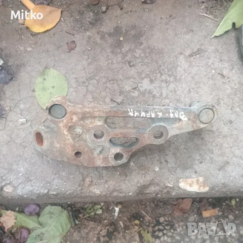 Лапа Мотор Задна За Тойота Карина 1.6И 16В 1995г / Toyota Carina 1.6I 16V 1995y, снимка 2 - Части - 47479290