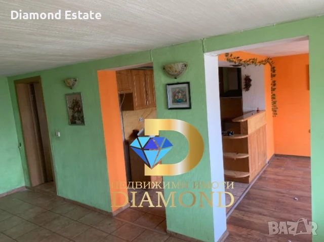 Двуетажна къща в село Градина общ. Първомай, снимка 6 - Къщи - 50778461