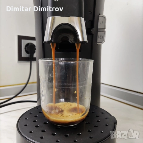 Кафе машина, снимка 5 - Кафемашини - 52513380