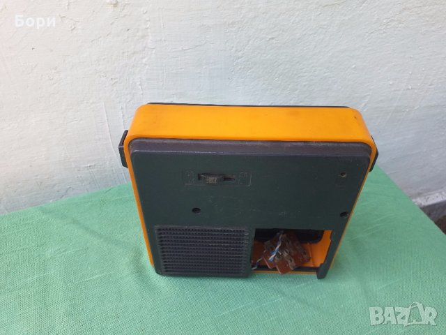 VEGA 404 Радио, снимка 6 - Радиокасетофони, транзистори - 29624796