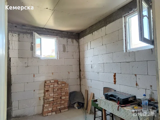 Продава едноетажна къща заедно с 2/3 ид.ч от двора в широк център, снимка 11 - Къщи - 55884742