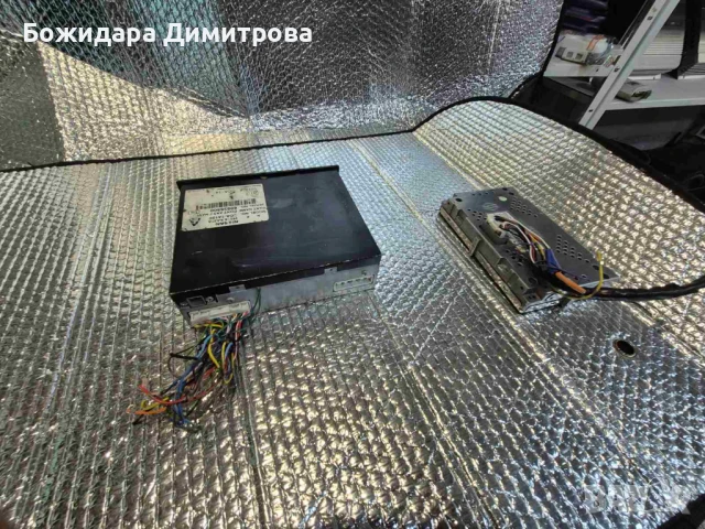 Оригинален дисплей и DVD навигация за рено нисан, снимка 2 - Аксесоари и консумативи - 51333456