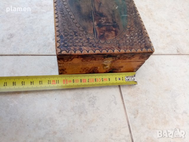Стара дървена кутия, снимка 3 - Антикварни и старинни предмети - 31539139