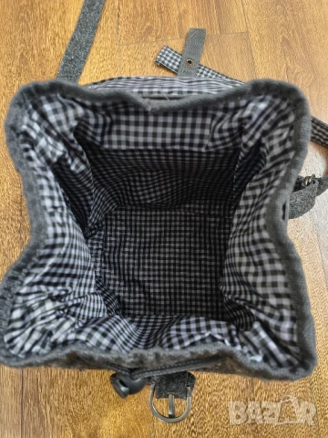 Малка чанта , снимка 3 - Чанти - 50496859