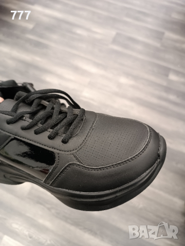 обувки , снимка 4 - Дамски ежедневни обувки - 44635942