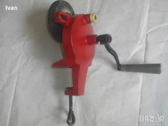 2,5 кг Немски РЪЧЕН ШМИРГЕЛ  с възможност за шлифовъчен камък диск до ф 200мм ОТЛИЧЕН ГОЛЯМ, снимка 2 - Други инструменти - 47602865