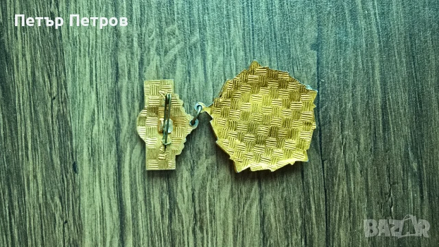 Медал 60 години СССР, снимка 2 - Антикварни и старинни предмети - 51138577