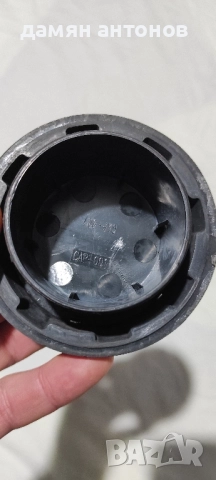 винтова капачка за AMG джанта, снимка 3 - Гуми и джанти - 51928363