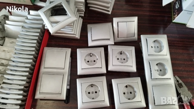 Контакти и ключове LEGRAND еднополюсни девиаторни и сериен, снимка 17 - Ключове, контакти, щепсели - 50992487