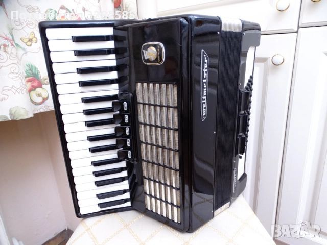 Акордеон Велтмайстер Стела 60 баса, снимка 2 - Акордеони - 52642148