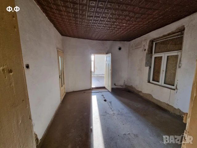 Къща  в село Кесарево , снимка 8 - Къщи - 53874478